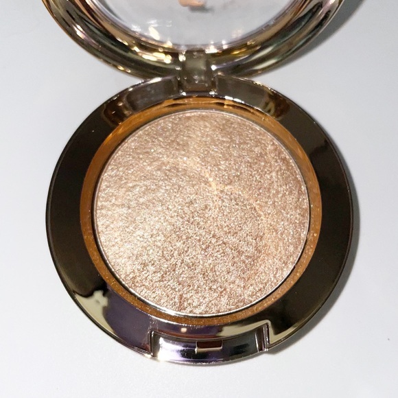Kokie Soft Glow Highlighter in Heavenly - Picture 8 of 9